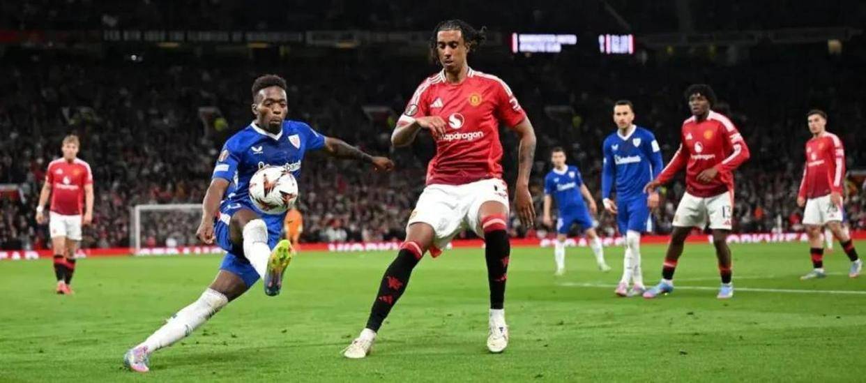 曼联球员表现抢眼，帮助球队赢得比赛