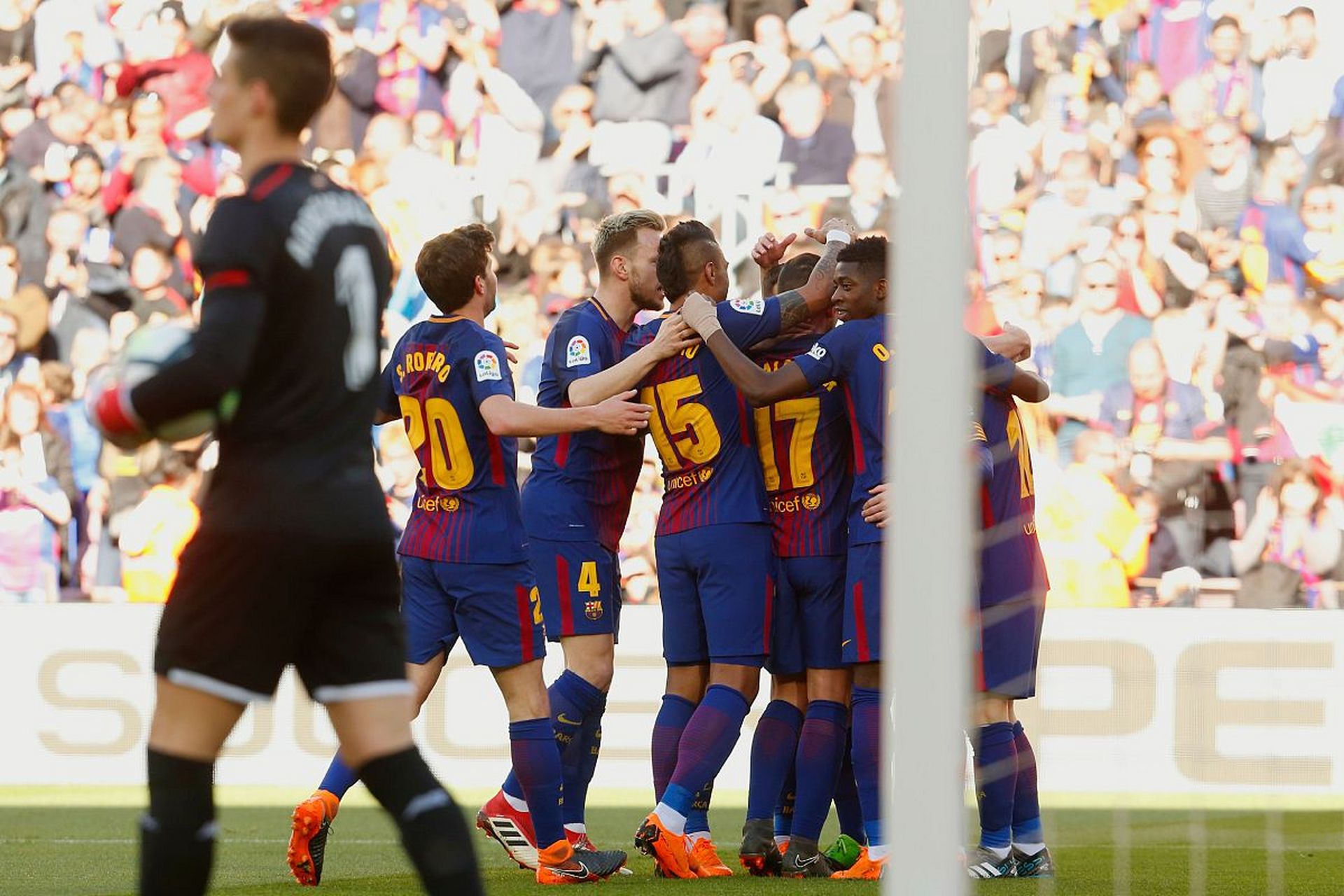 塞维利亚主场大胜格拉纳达，稳居前四的简单介绍