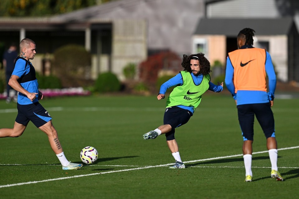 切尔西球员归队备战，期待赢得胜利的简单介绍