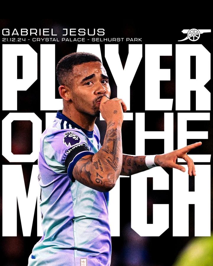 包含水晶宫前锋梅开二度，帮助球队锁定三分胜利的词条