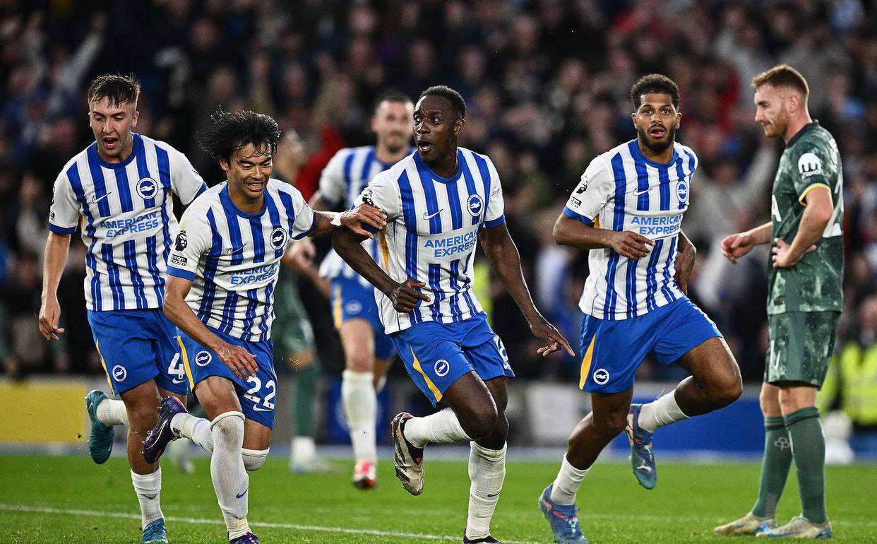 瓦朗谢纳队在法甲联赛中表现抢眼