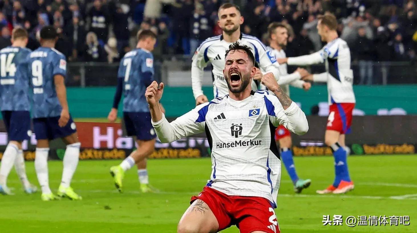 包含汉堡红星在比赛中出色发挥，夺得重要胜利的词条